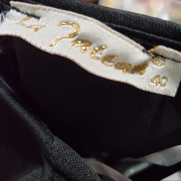 La Patean Dress Black white side Ruffle Size 12 - Picture 6 of 6